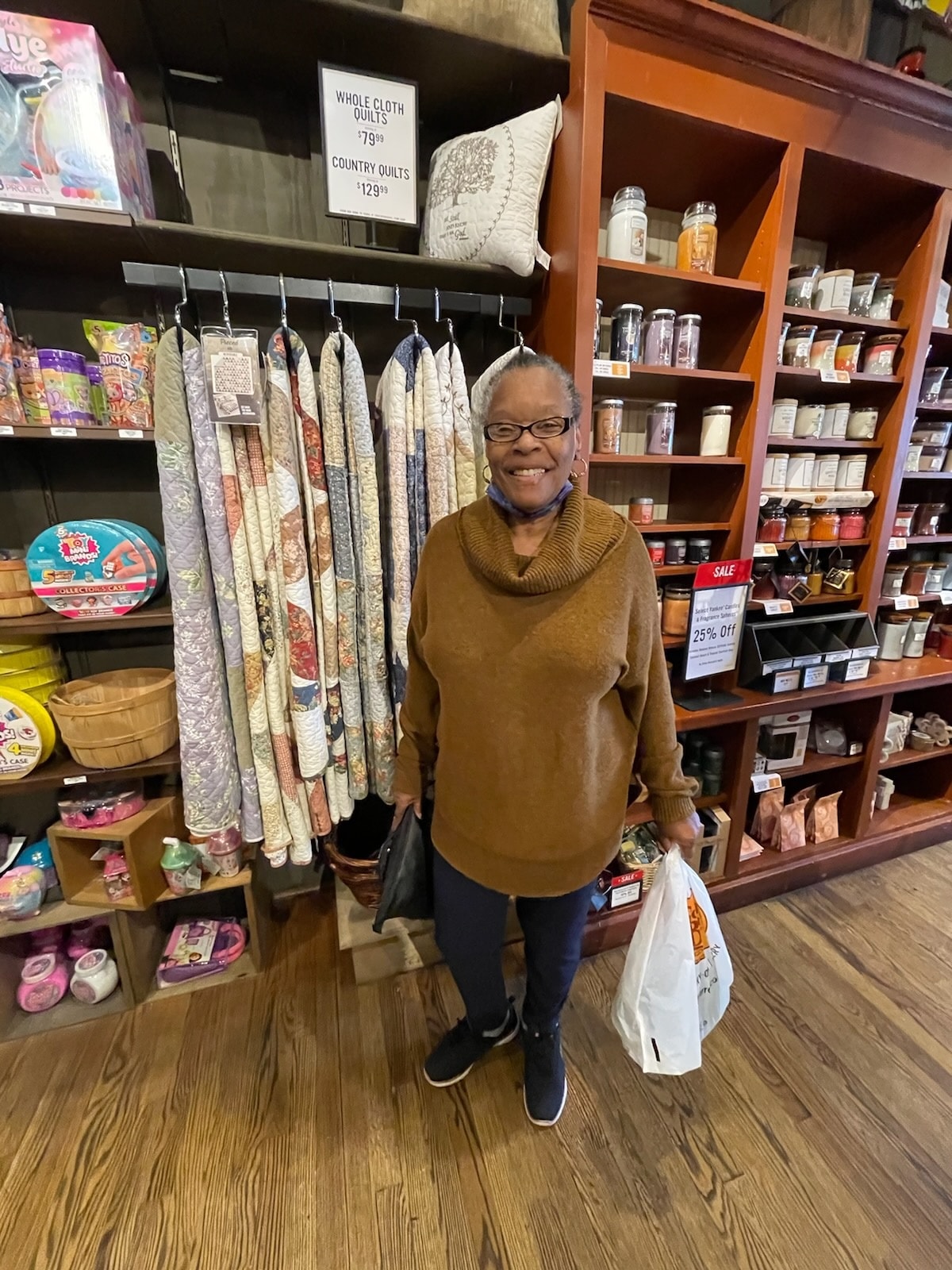 Resident at Pinnacle Groves Senior Living in Rogers, AR
